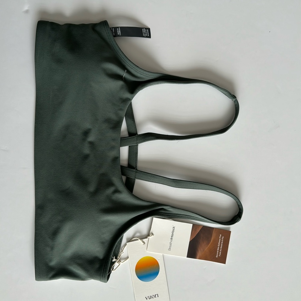 Vuori sports bra Size M